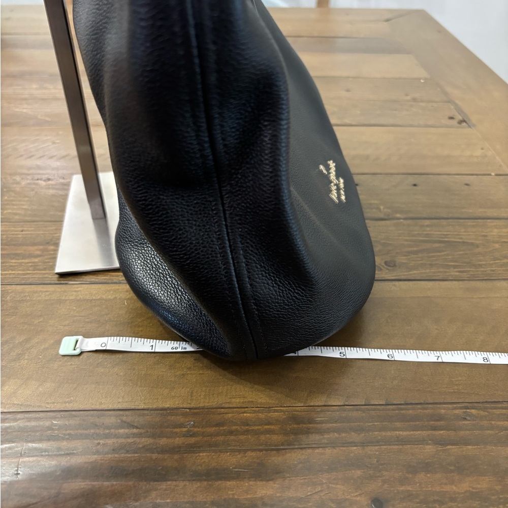 Kate Spade Rosie Bucket Bag in Black Pebbled Leather w/ Detachable Coin Purse - Picture 12 of 14